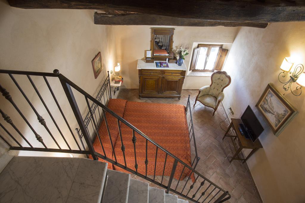 Camere Dentro Il Castello Монтериджоні Номер фото